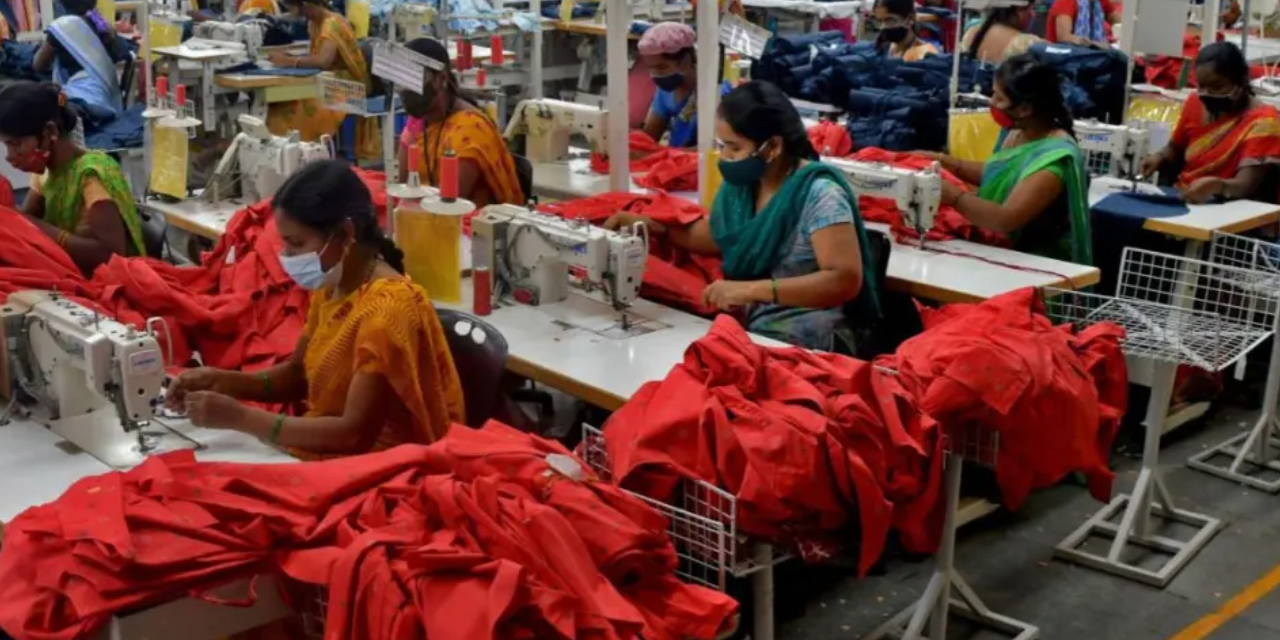 Surat Textile Industry Hit by Rising Polyester Costs